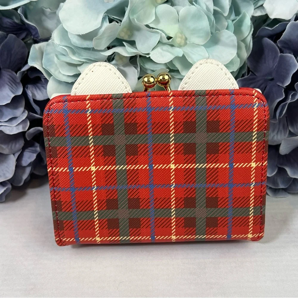 Red and White Hello Kitty Wallet and Coin Purse - Picture 13 of 16